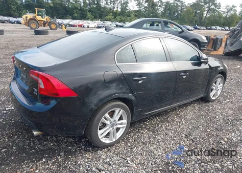 2013 Volvo S60 T5 Platinum из США, поврежденный, VIN YV1612FH9D1231098